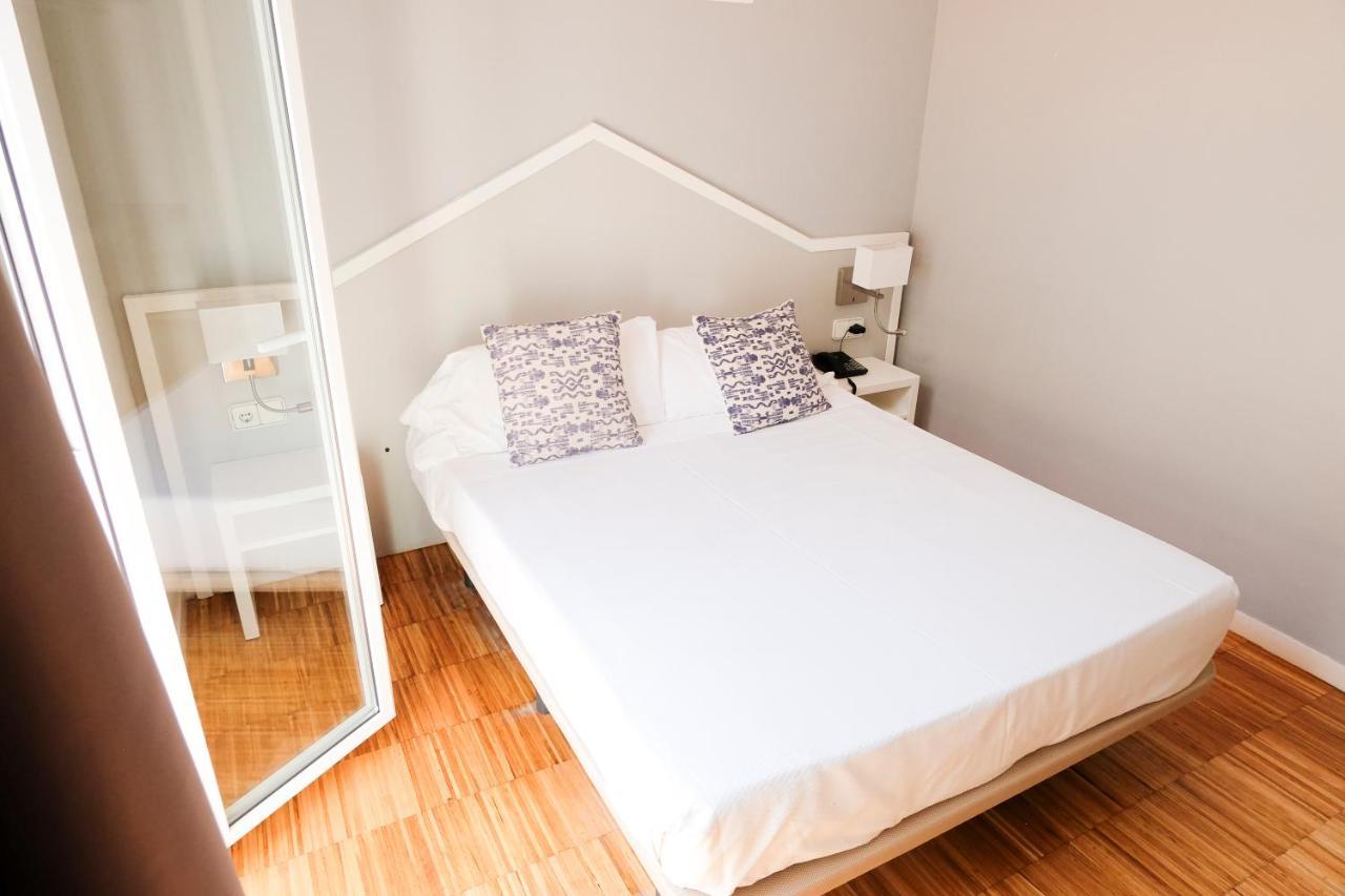Hotel Subur Сиджес Номер фото
