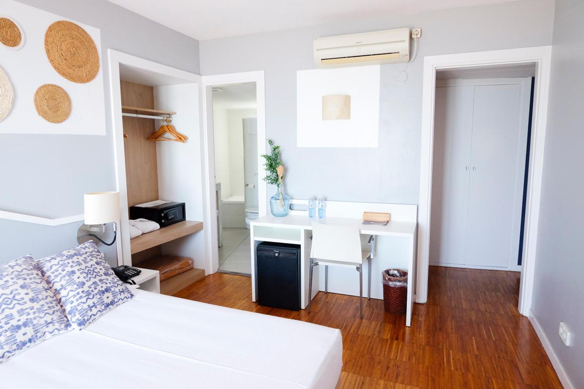 Hotel Subur Сиджес Номер фото
