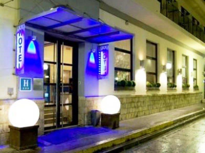 Hotel Subur Сиджес Экстерьер фото